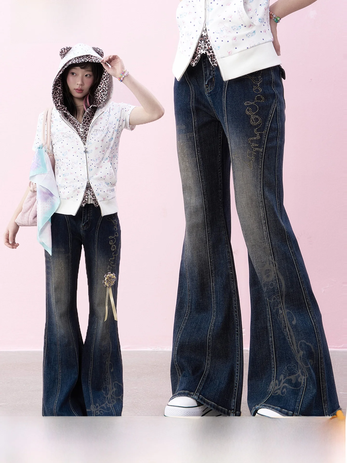 

Iamnoad Collaborative Vintage Waed Micro Flared Denim Jeans with Mossy Totem Print Ladies Mid-Rise Spring Season ape Memory