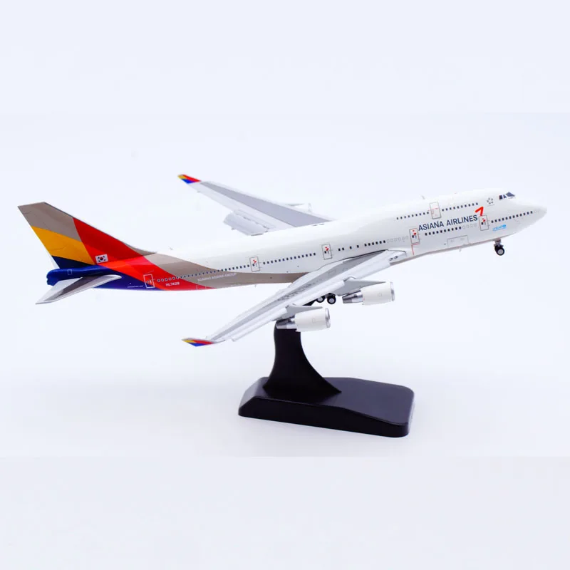 

XX40221A Alloy Collectible Plane Gift JC Wings 1:400 Asiana Airlines Boeing B747-400 Diecast Aircraft Model HL7428 Flaps Down