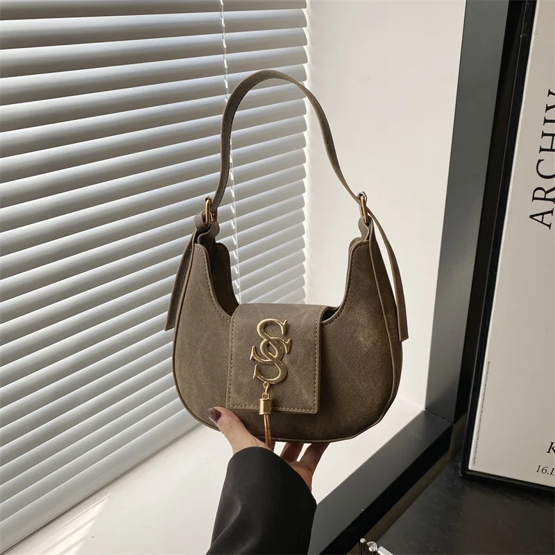 

2025 Spring Minimalist Letter Clutch Purse, Adjustable Crossbody & Handheld Strap, Urban Essentials for Women Handbag