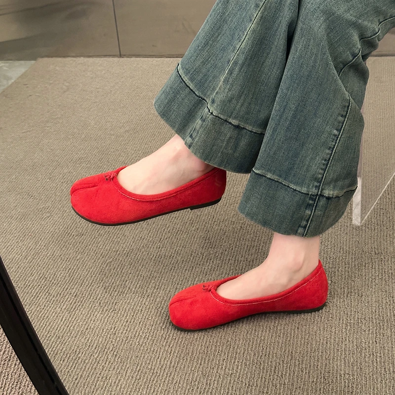 Japanese Style Tabi Ninja Shoes Women Cozy Leather Flats Split Hoof Toe Loafers Femme Mary Jeans Mocasines Ladies Ballerina Shoe