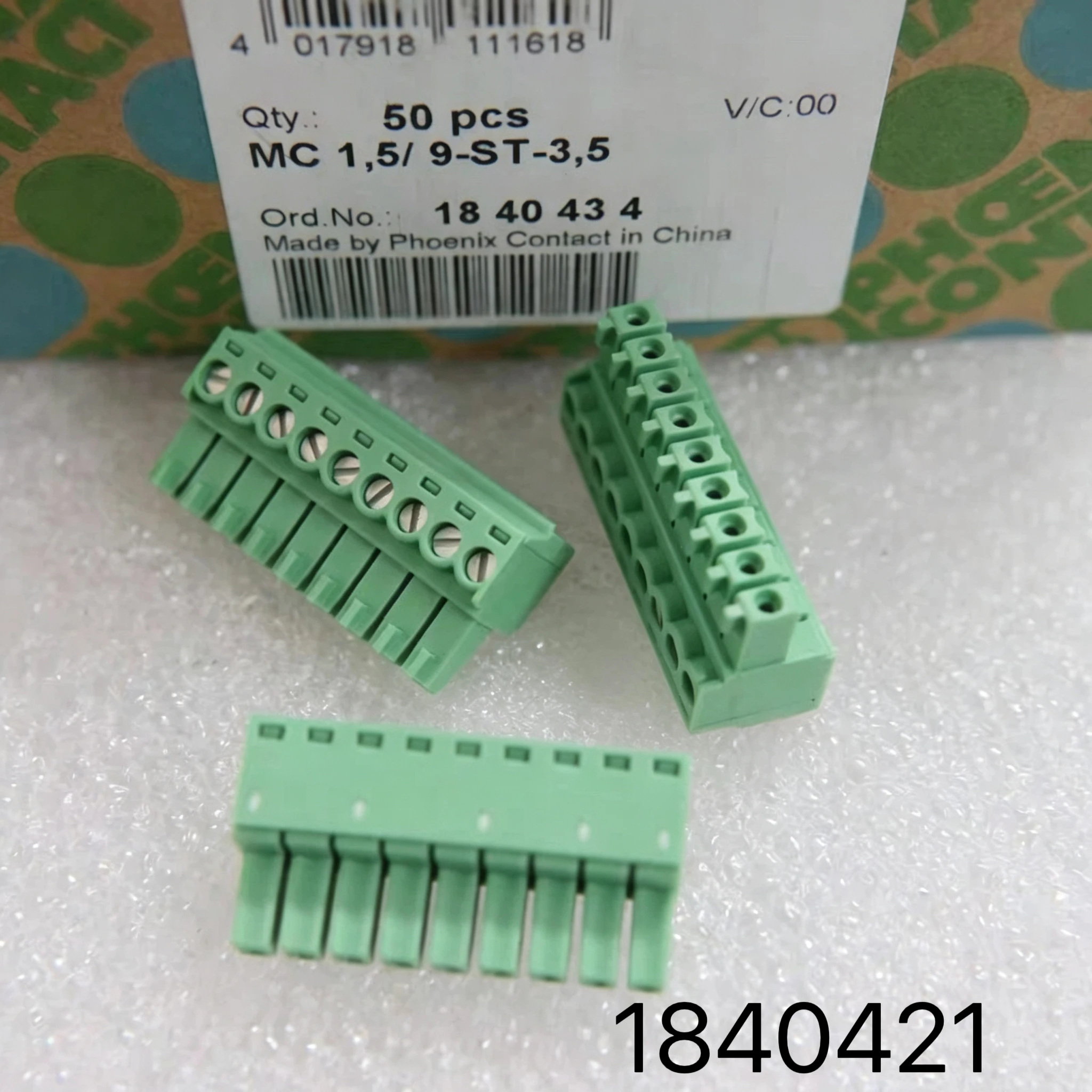 1840421 Phoenix Contact pitch 3.50mm 8P single row Green wire-to-wire connector