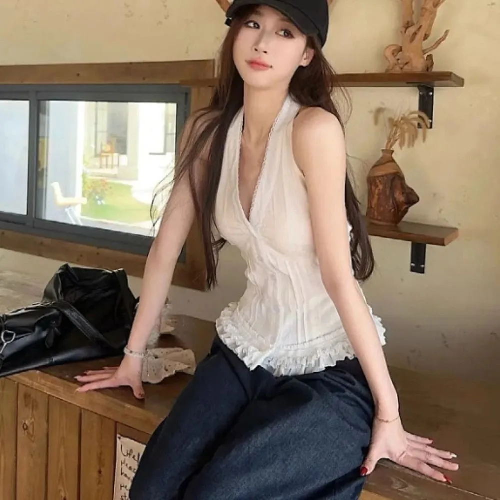 

Fashion V Neck Lace Halter Crop Top Sweet Sleeveless Lace Vest Top Girl Slim Fit Korean Style Hanging Neck Camisole Women