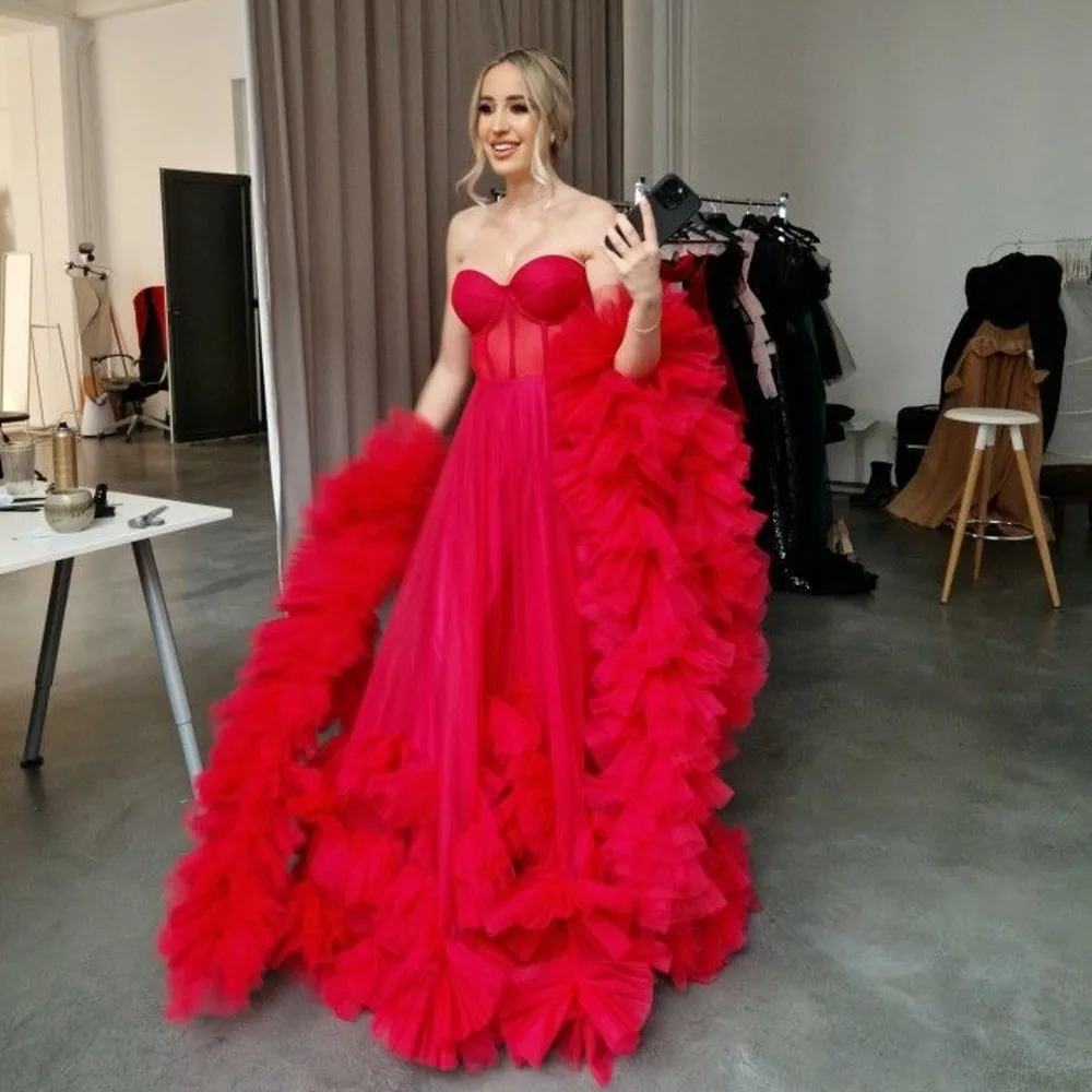 Charmoso vestido de baile em camadas vermelho com envoltório de tule querida vestidos de noiva longos femininos vestidos formais de festa para meninas