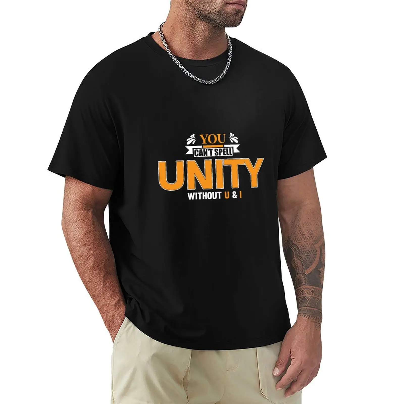 T-shirt à manches courtes ample grande taille « you can't spell unity without U and I »