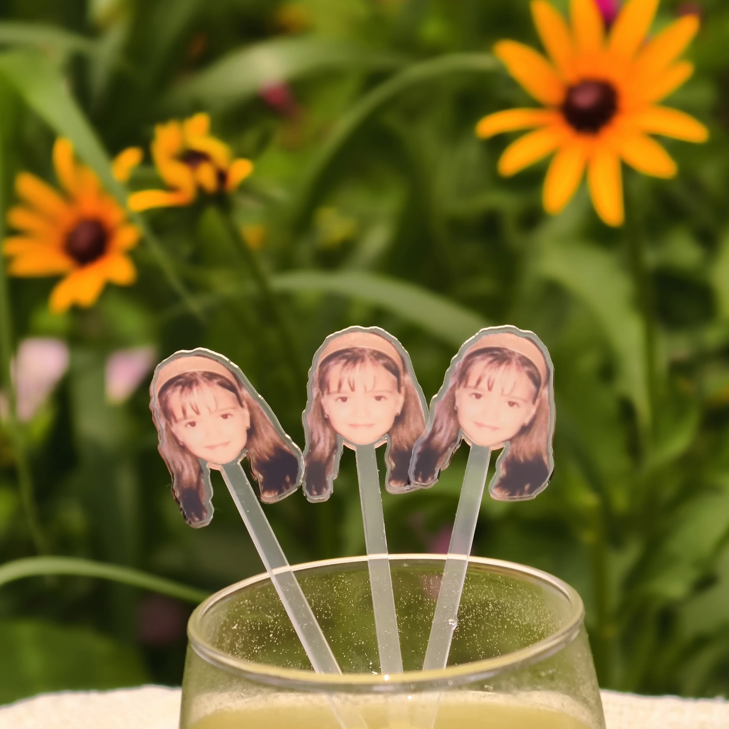 

Custom photo Drink Stir Party Favor Acrylic Party Drink Stirs Wedding Gift Table Decoration Personalized Cocktail Stirrers