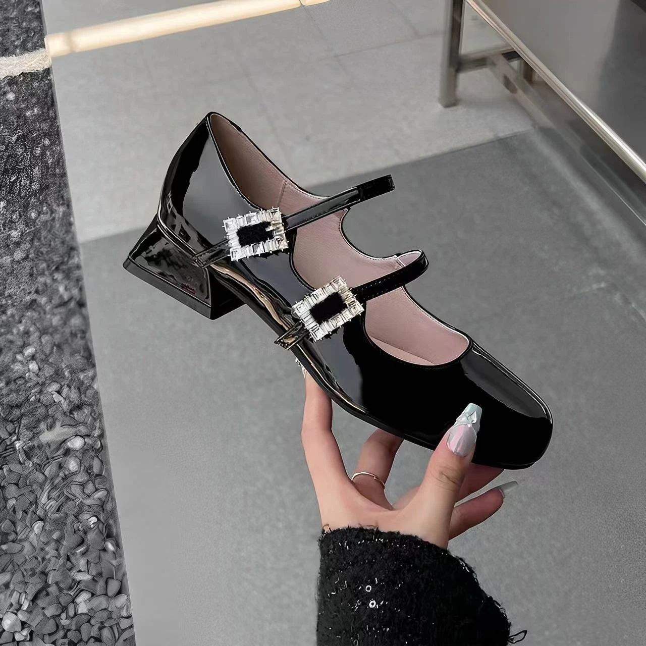 3CM 8CM kulit paten hitam persegi kaki Mary Jane sepatu balet dengan gesper berlian Zapatos Estilo Retro Lolita sepatu hak tinggi