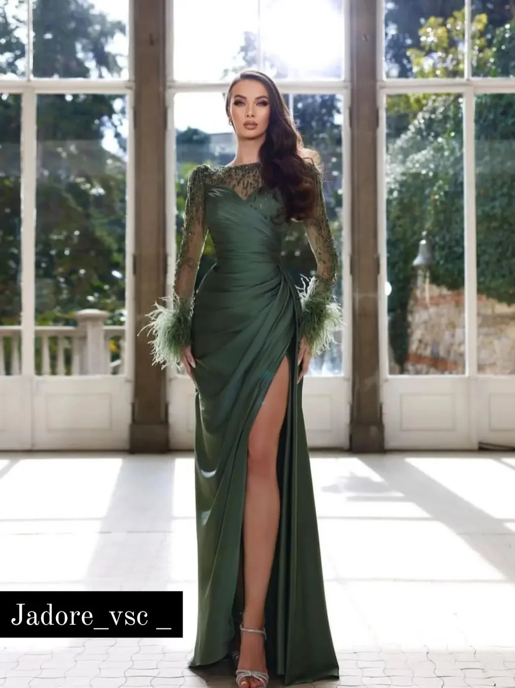 Manufacturers wholesale price formal mermaid round neck beaded feather high slit pleated Saudi Arabia cocktail party evening dre