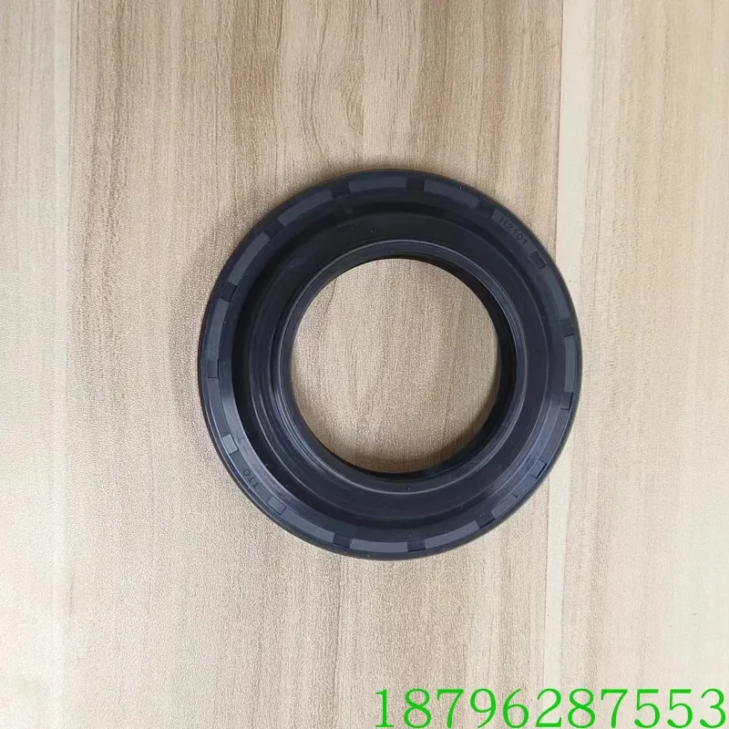 1Pcs S550 S590 S150 S205 Walking motor Sealing ring Hydraulic motor skeleton Oil seal 6705847