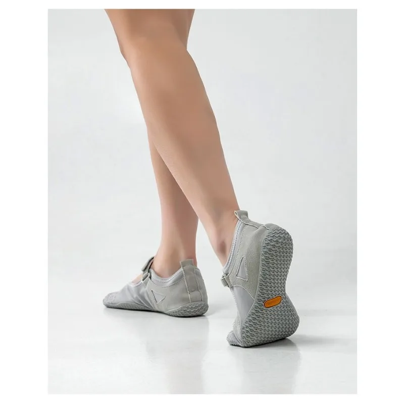 Original Brand Comfortable Soft Bottom Squat Hard Pull Shoe Ladies Yoga Fitness Dance Shoe Super Light Weight Lifting Sneakers