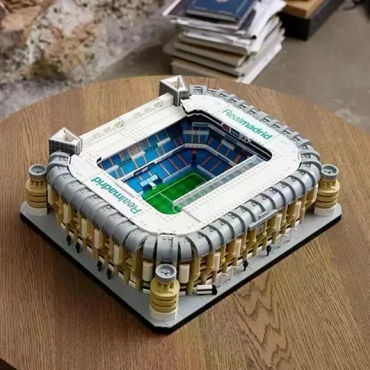 IN Stock 10299 Ideas Famous Santiago Bernabeu Stadium Real Madrid Moc Bricks Modular Landmark Model Building Block Kids Toy