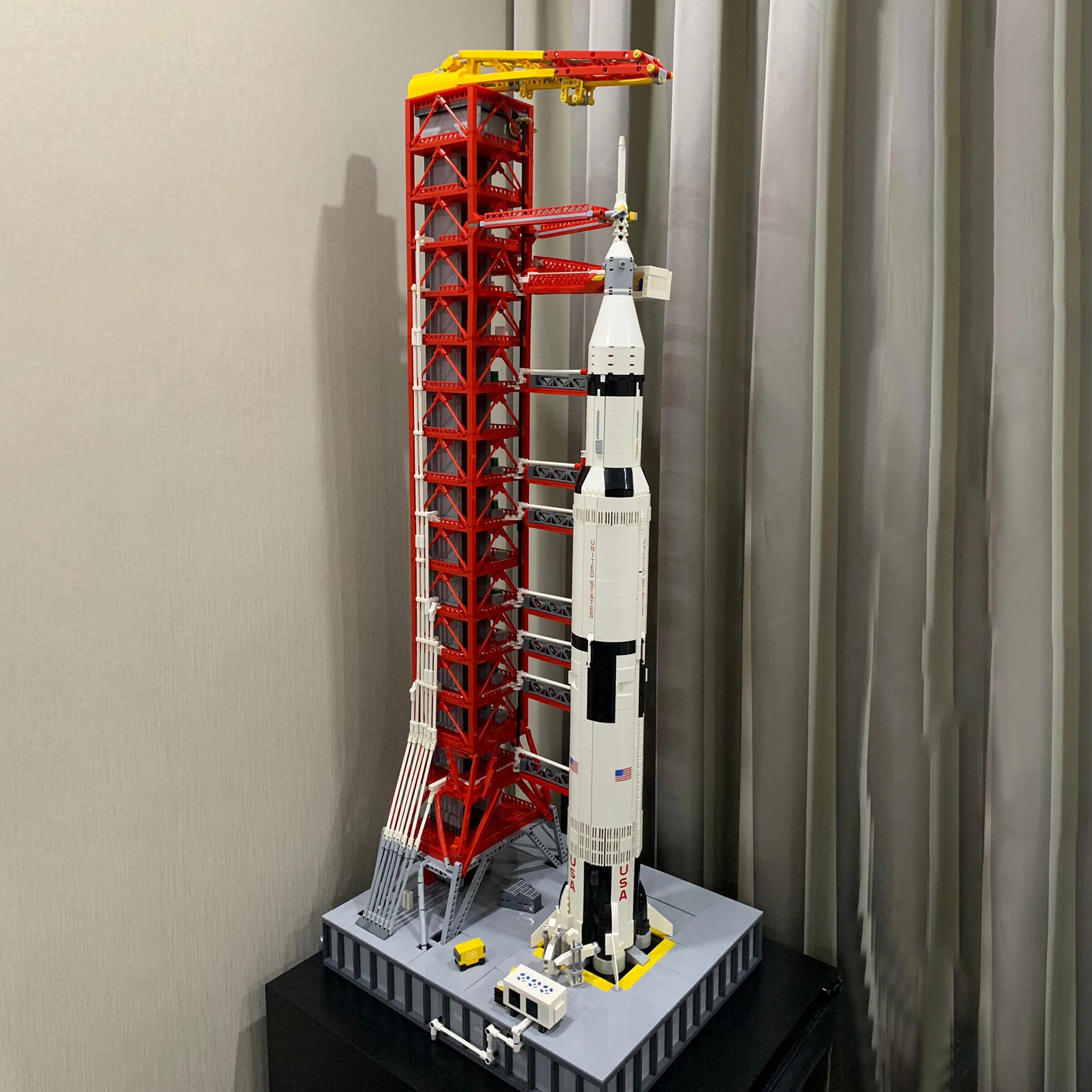 031003 Ideas Space Center Apolloed Saturn V Launch Umbilical Tower Moc 21309 Brick Model Buliding Modular Block Boy Toys 3586pcs