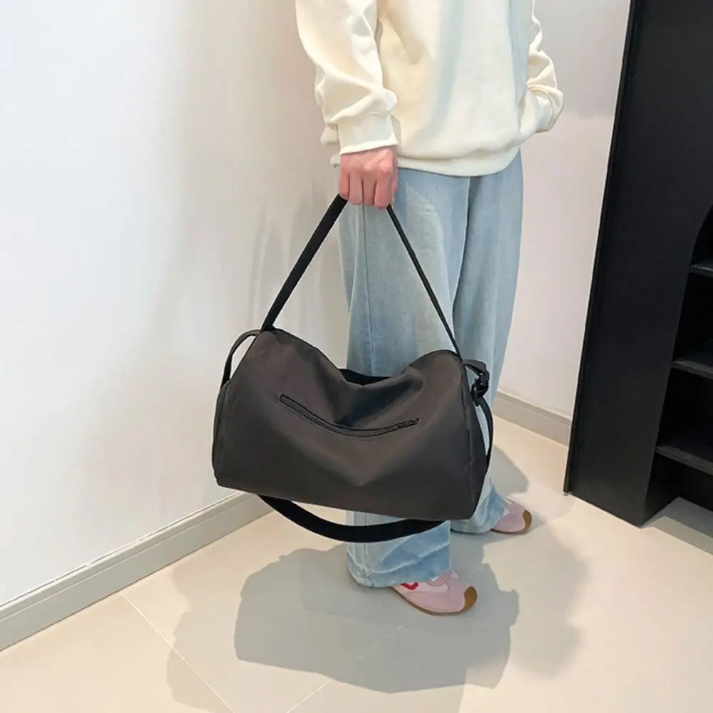 

Cute Korean Style Sports Shoulder Bag Solid Color Large Capacity Gym Fitness Bag Tote Bag Niche Design Luggage Bag Travel