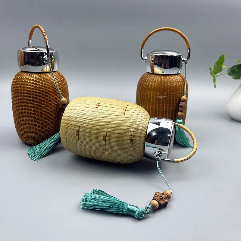 Bamboo woven shell thermos cup, stainless steel vacuum liner, portable handle, Chinese retro, heat and cold, water bottle