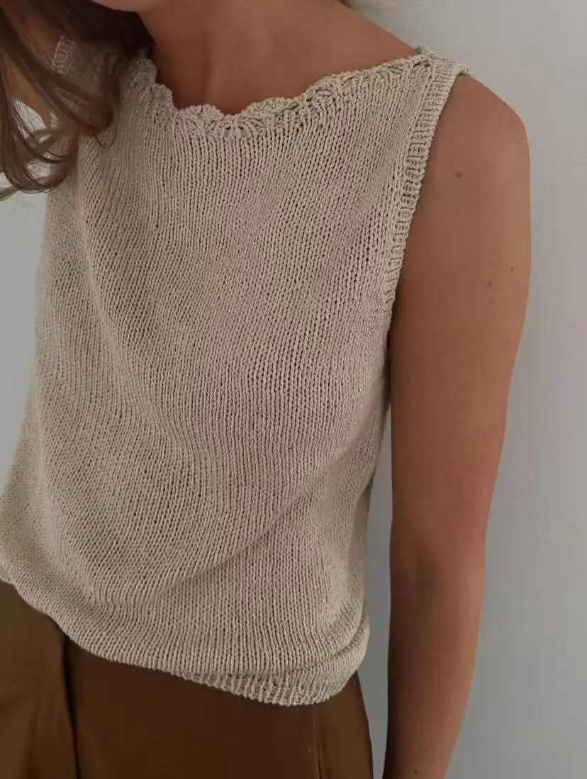 Romantic girlish hollow camisole vest for summer wear, versatile top for both exterior a
