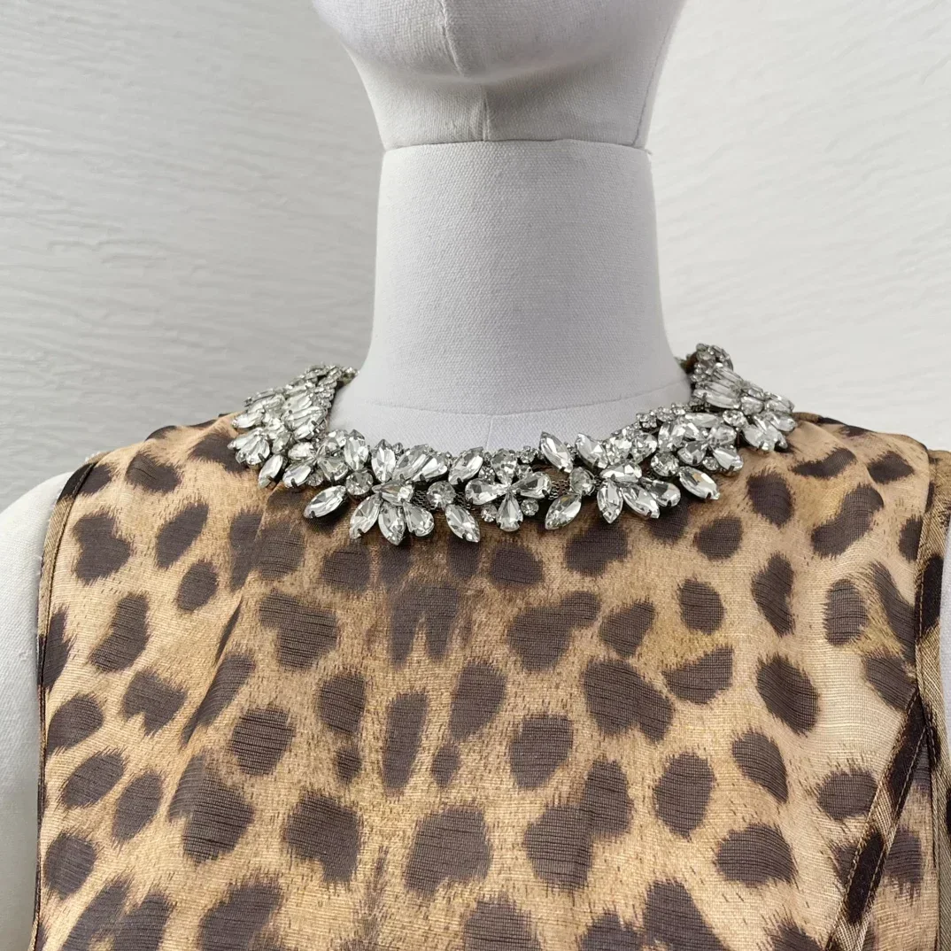 

2025 Women's Fashion Brown Series Leopard Print Sleeveless Pleats Ruched Diamonds Mini Dress