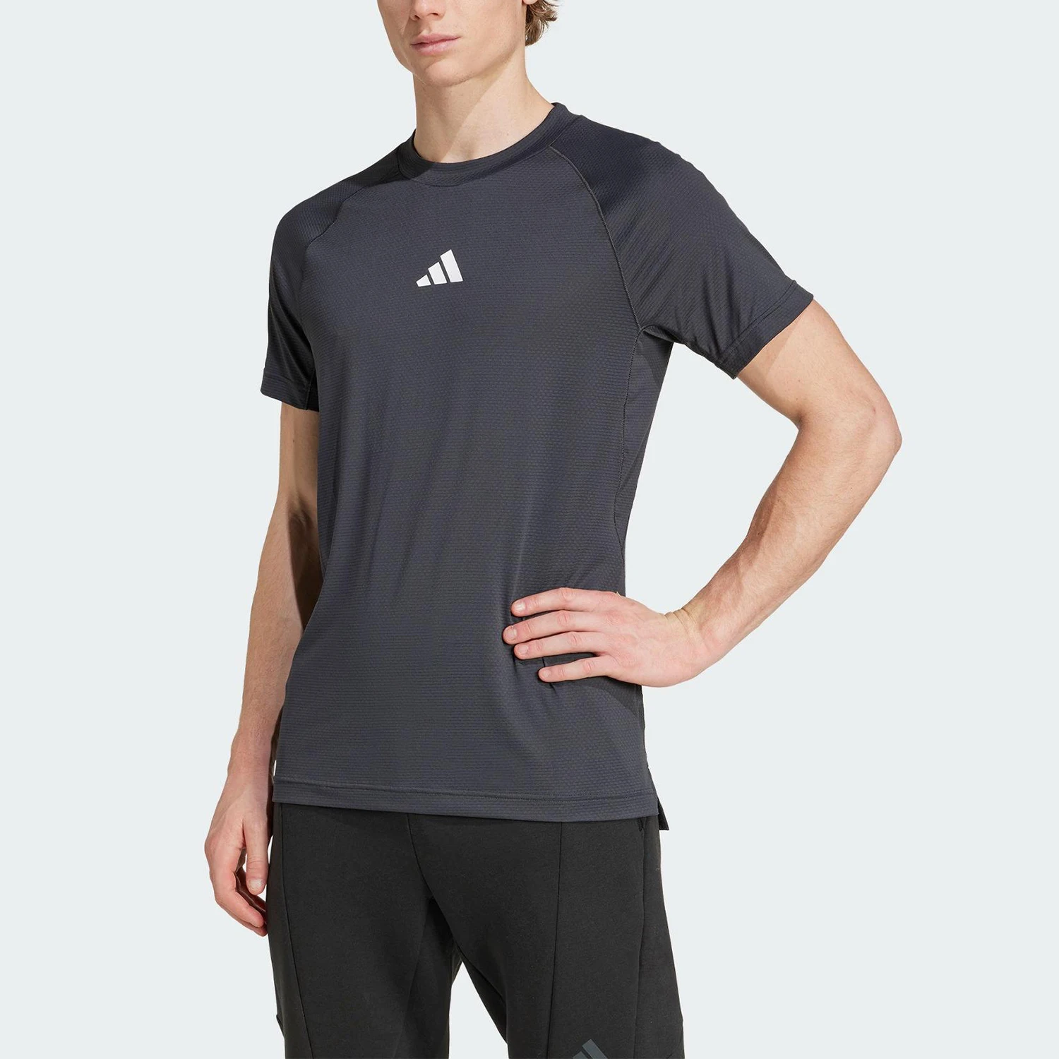 

Adidas genuine 2025 men's fitness round neck training sports short sleeved JY9511