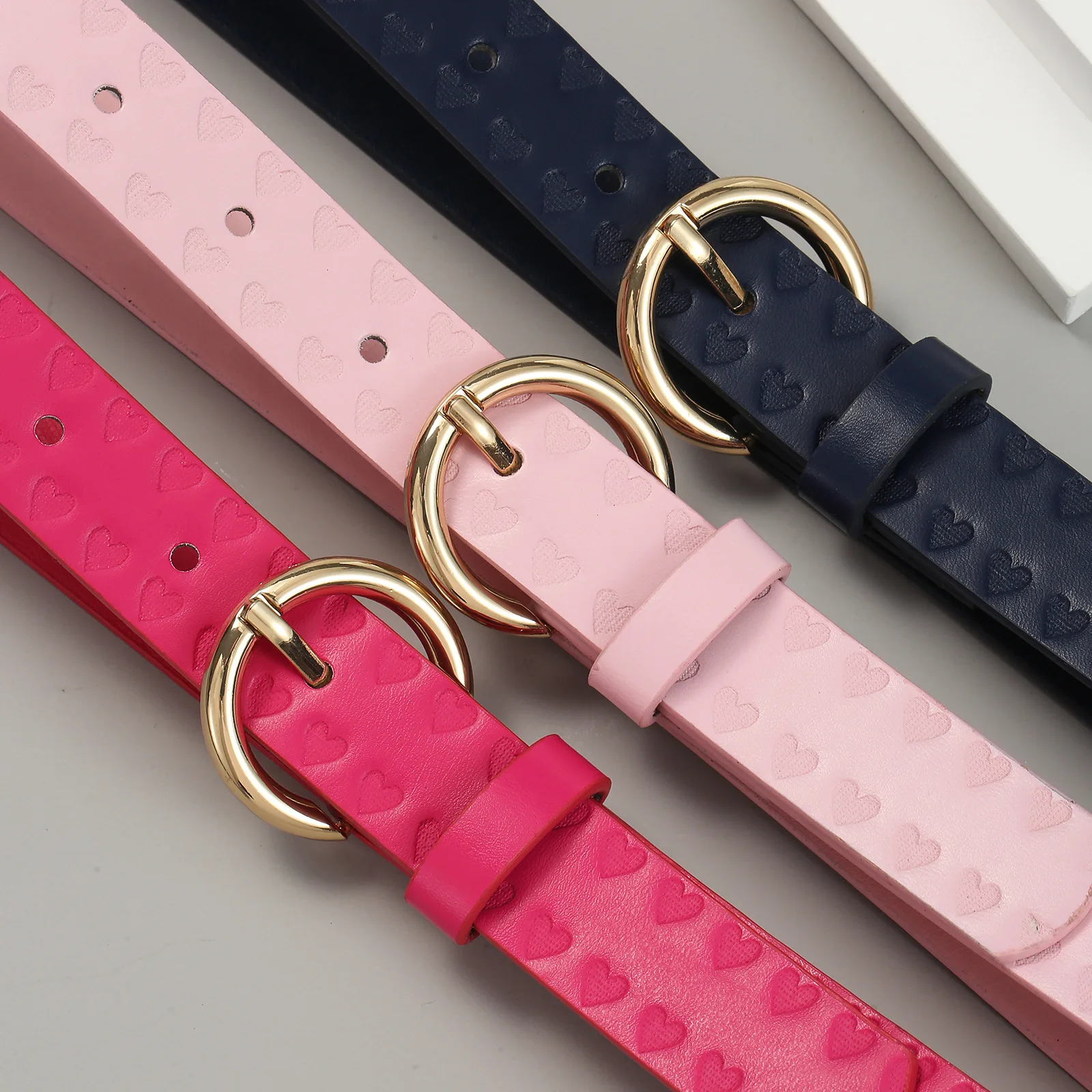 New Children's Embossed Love Belt Fashion Pin Buckle Alloy Belt Simple Pattern Daily Belt Men and Women Unisex