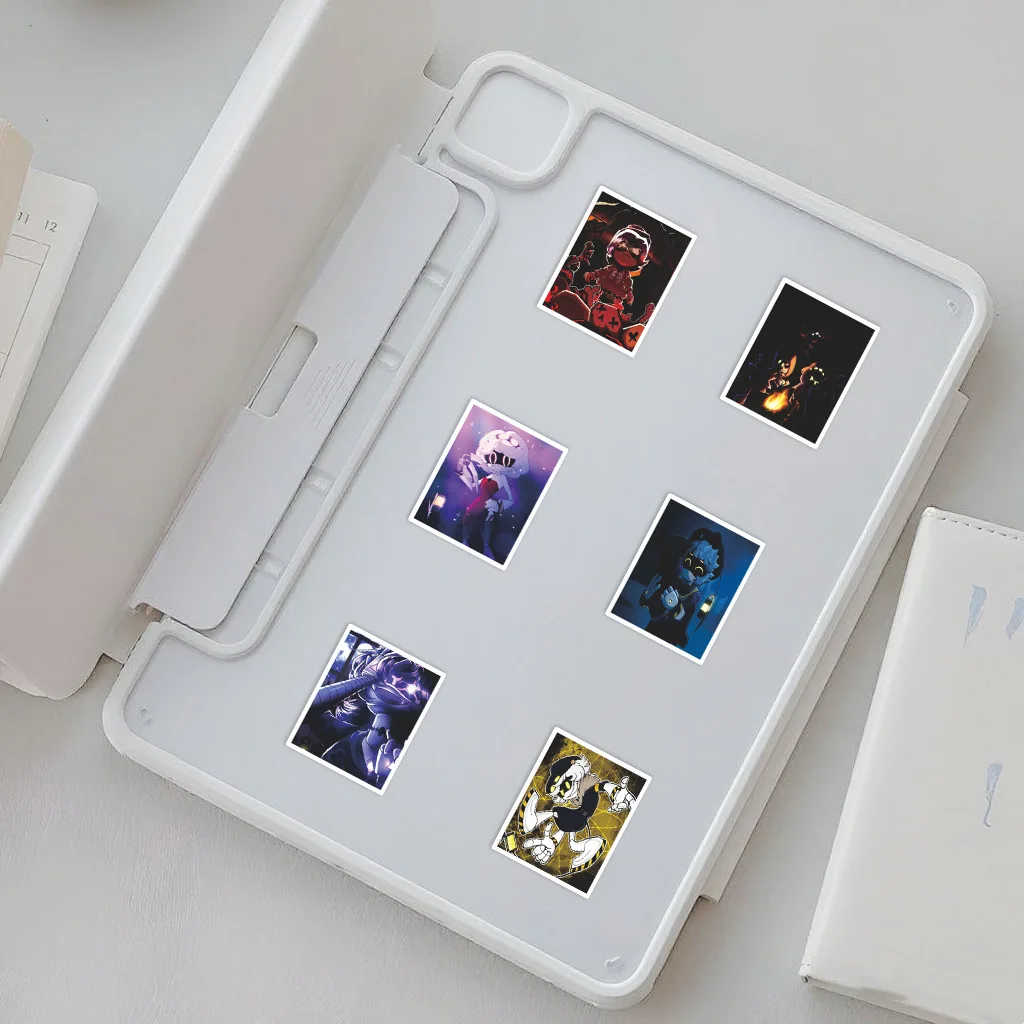 50 قطعة من ملصقات القتل بدون طيار Uzi وN ملصقات جرافيتي ذاتية الصنع لتزيين دفتر الهاتف المحمول ملصقات مقاومة للماء