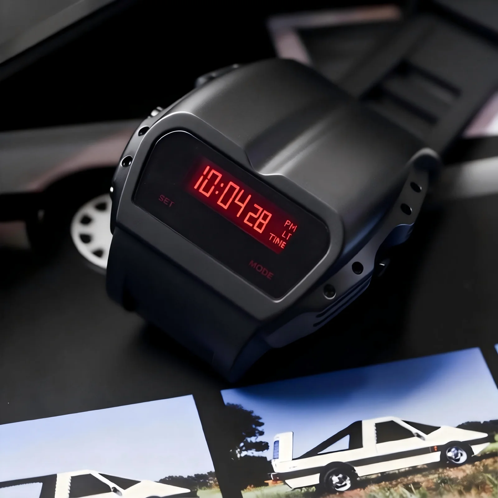 BENLYDESIGN Unique Electronics Retro Digital Watches For Men Punk Style Fashion OLED Watches X7000 Watches to give to men
