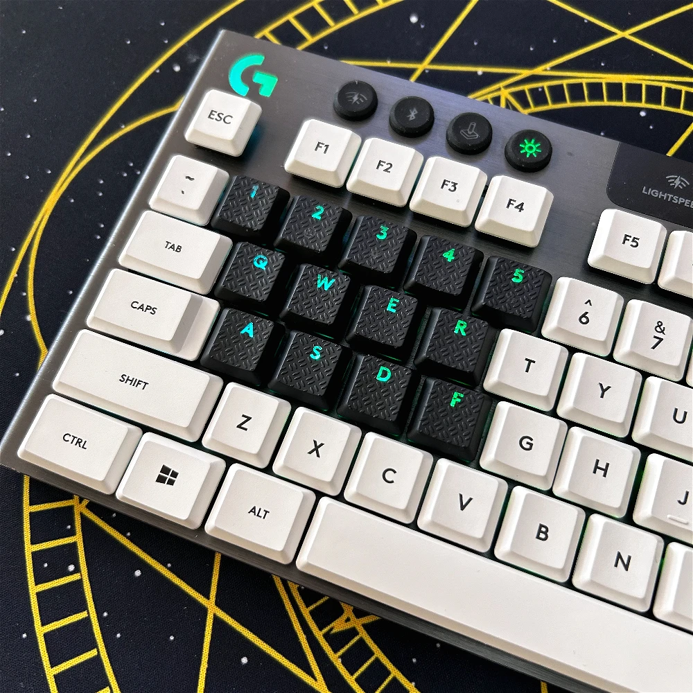 

Black threaded light-transmitting keycaps are suitable for Logitech G915/G915TKL/G815/G815TKL mechanical keyboards, game keycaps