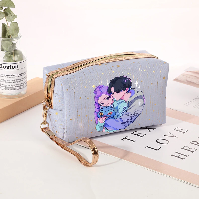 KPop شيطان هنتر حقيبة مستحضرات تجميل مقاومة للرطوبة تنفس حقيبة سفر موضة الكرتون أنيمي نمط حقيبة مستحضرات تجميل صديق هدية عيد ميلاد #2