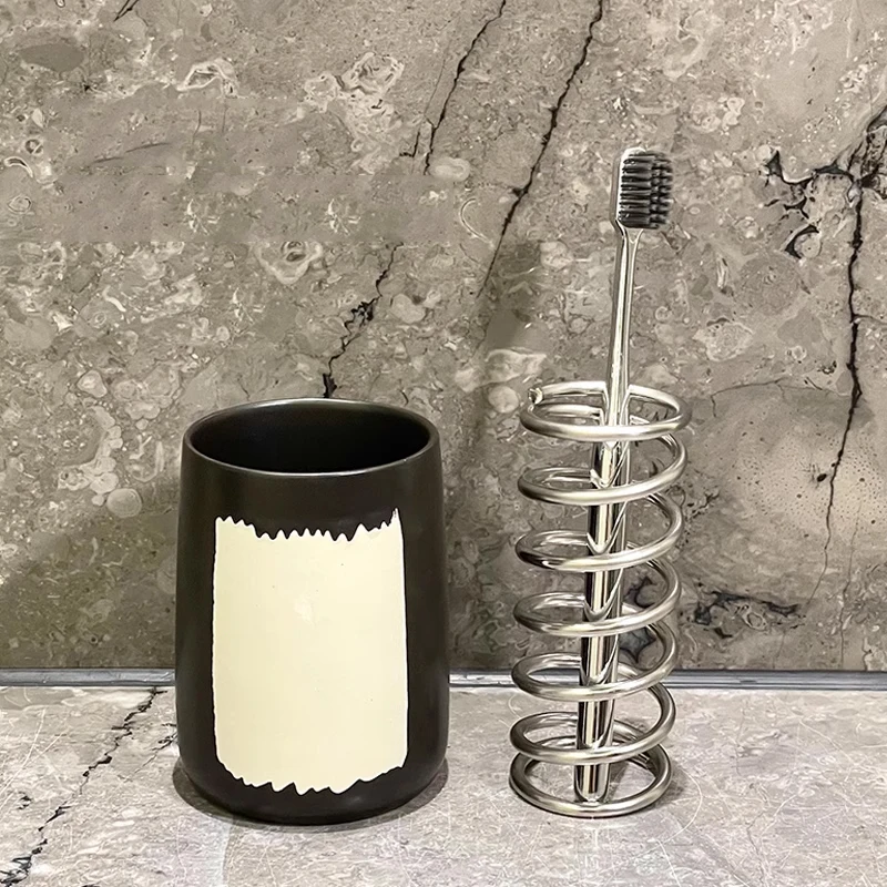 Stainless Steel Circular Toothbrush Holder Bathroom Desktop Makeup Brush Storage Container Hollowed Out Pen Holder Decoration
