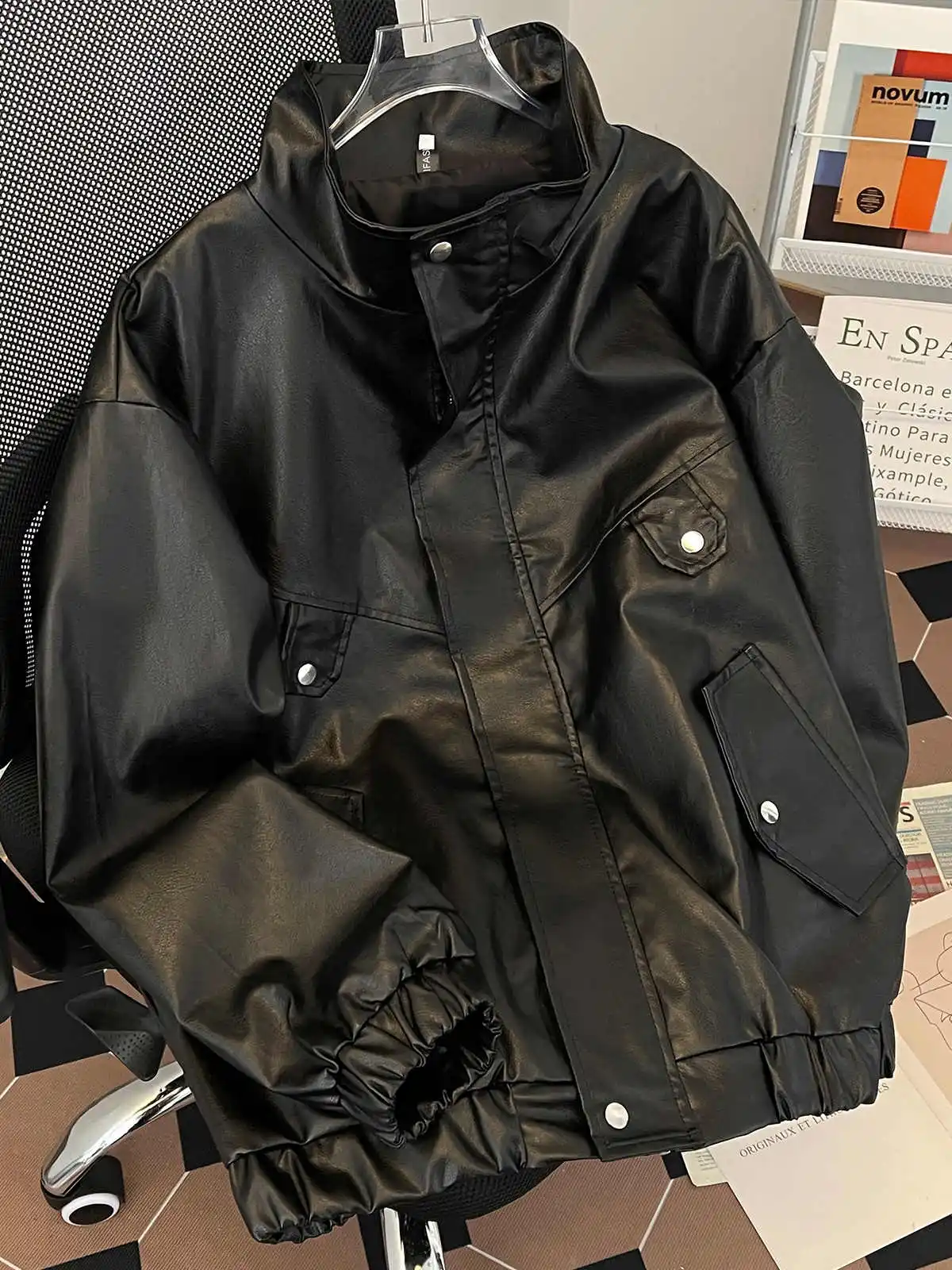 

Women's Black Gothic PU Leather Jacket Motorcycle Coat Vintage Streetwear Mustang Jacket 2000s Emo Outerwear Autumn Winter 2025