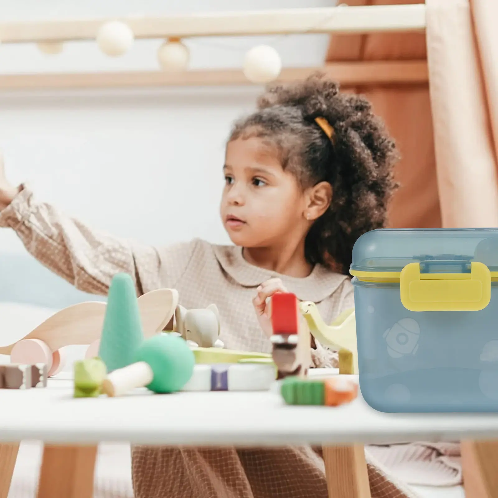 

1Pcs Baby Milk Powder Storage Box Portable Formula Container with Separate Spoon Compartment Large Capacity Sealed Non-Spill