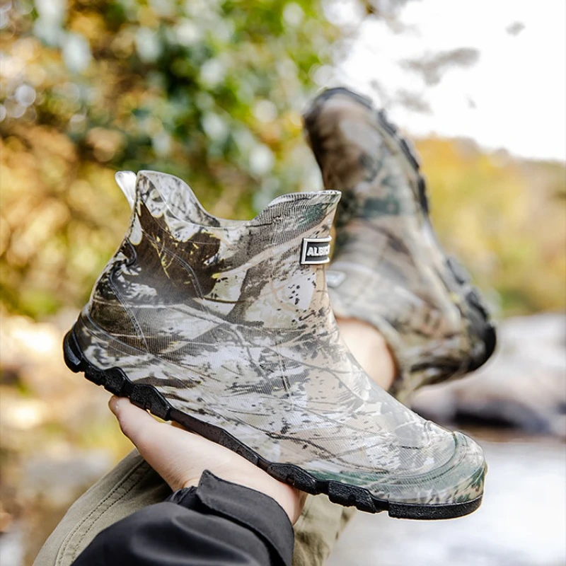 

Камуфляжная непромокаемая мужская обувь большого размера с низким берцем, теплые мужские резиновые сапоги на флисовой подкладке, оригинальные садовые сапоги высокого качества 2025 г.