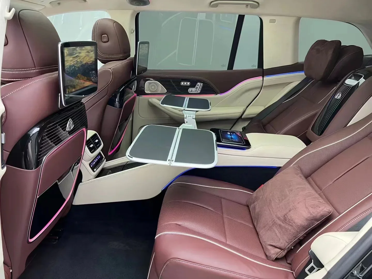 2025, Upgrade für Linkslenker, Modifikation des neuen Auto-Innensets für GLS 450