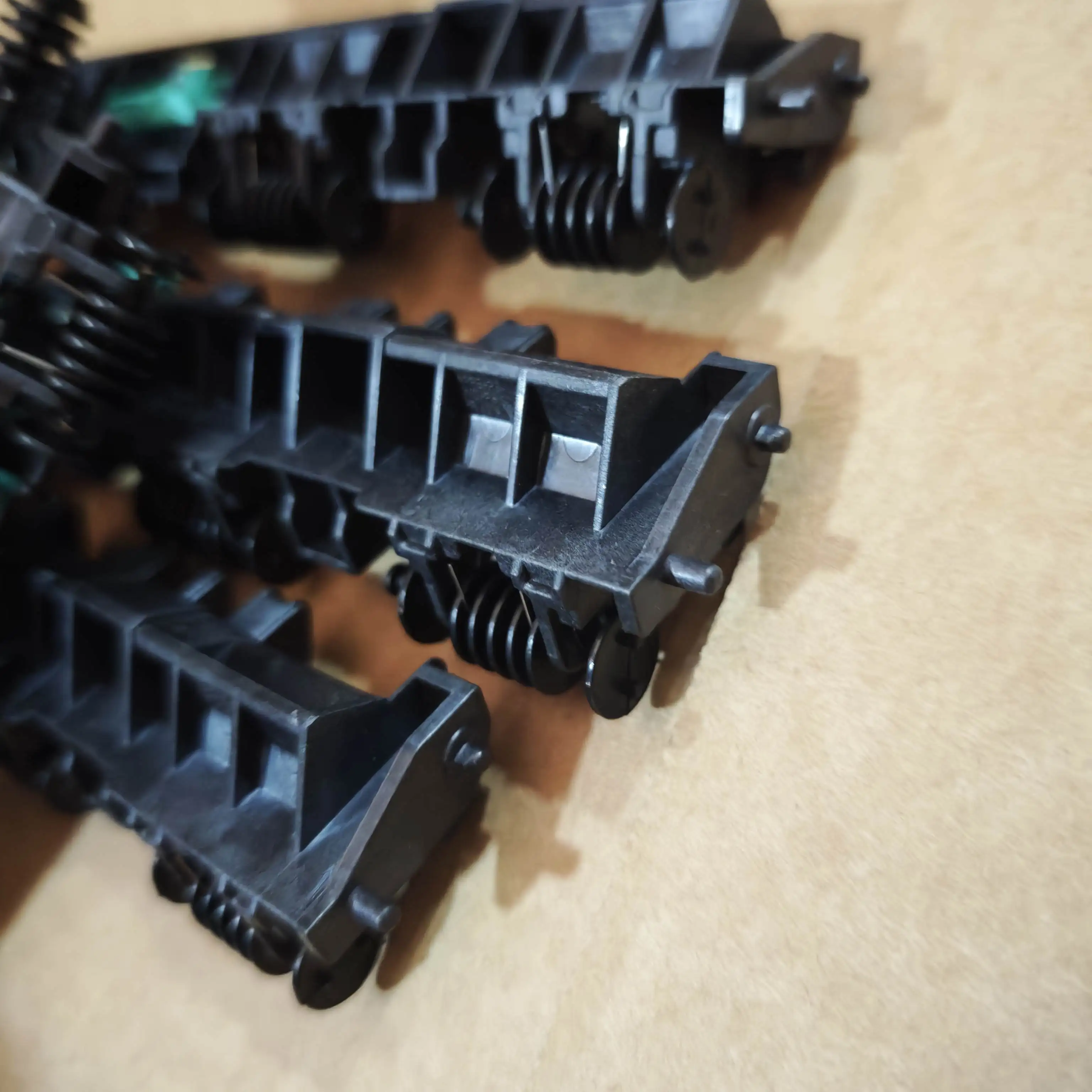 

5PC Fuser Guide Delivery for Canon MF4410 MF4710 MF4752 MF4890 MF4779 MF4712 RC2-9483-000 RC2-9484-000