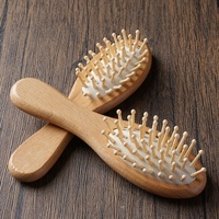 Mini Air Cushion Comb, Smooth Hair Scalp Massage Comb, Hotel Disposable Comb, Comes with Hand Gift Box Matching