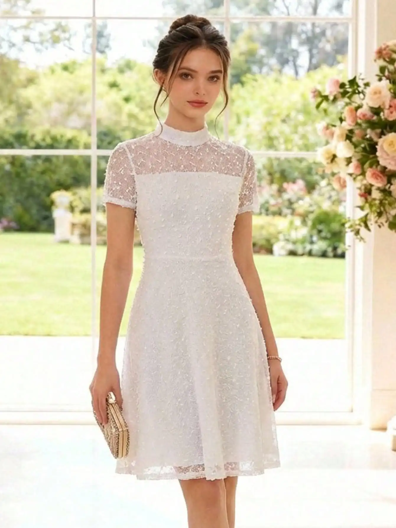 

Элегантное кружевное платье А-силуэта с коротким рукавом и воротником-стойкой, миди, для торжественных мероприятий