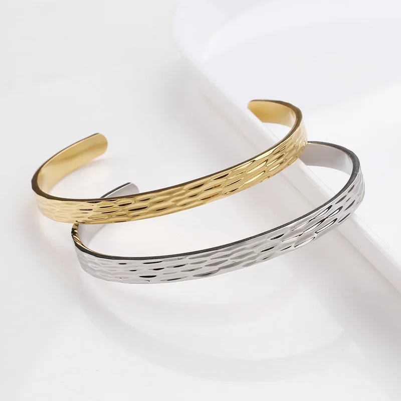 Experience the Beauty of Our Cross-Border 18k Gold Color Fading Bangles - Unmatched Elegance!