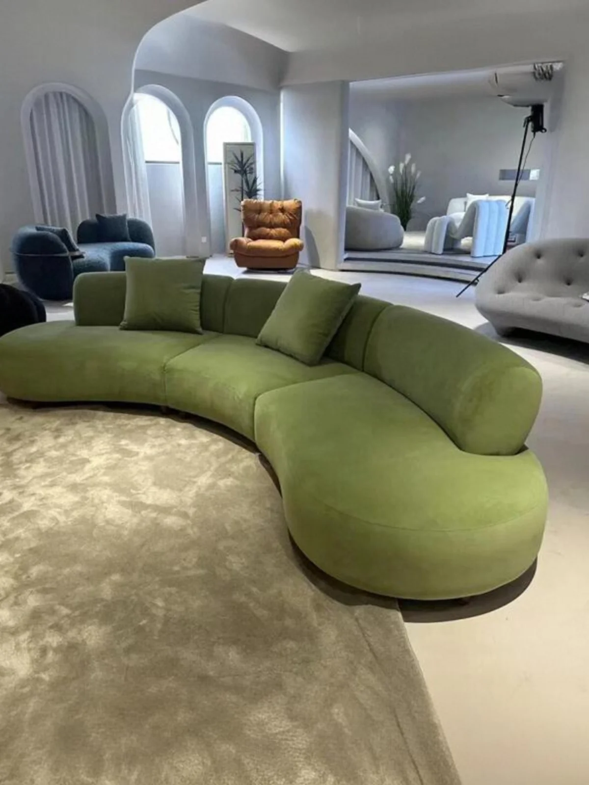 Italian minimalist arc sofa arc light luxury special-shaped designer semi-circular living room rest reception villa sofa