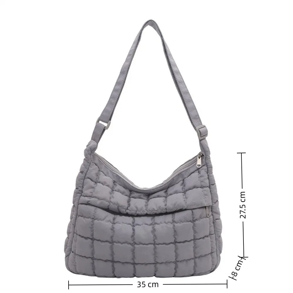 Gesteppte Puffer-Schultertasche mit Verstellbarem Riemen Einfarbige Gepolsterte Crossbody-Tasche aus Nylon mit Großer Kapazität Unterarmtasche für Damen – Detail 1