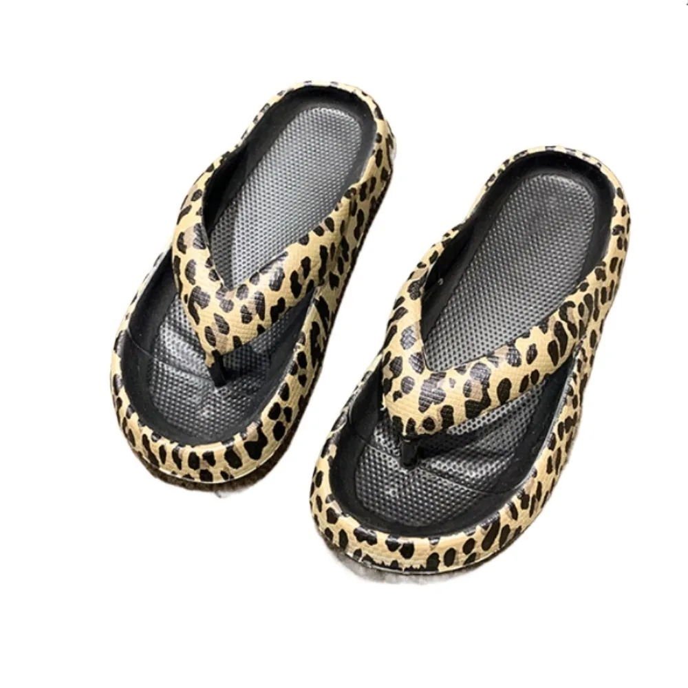 

Простые универсальные шлепанцы с леопардовым принтом, на мягкой подошве из ЭВА, на платформе, пляжная обувь, нескользящие сандалии для женщин, летние