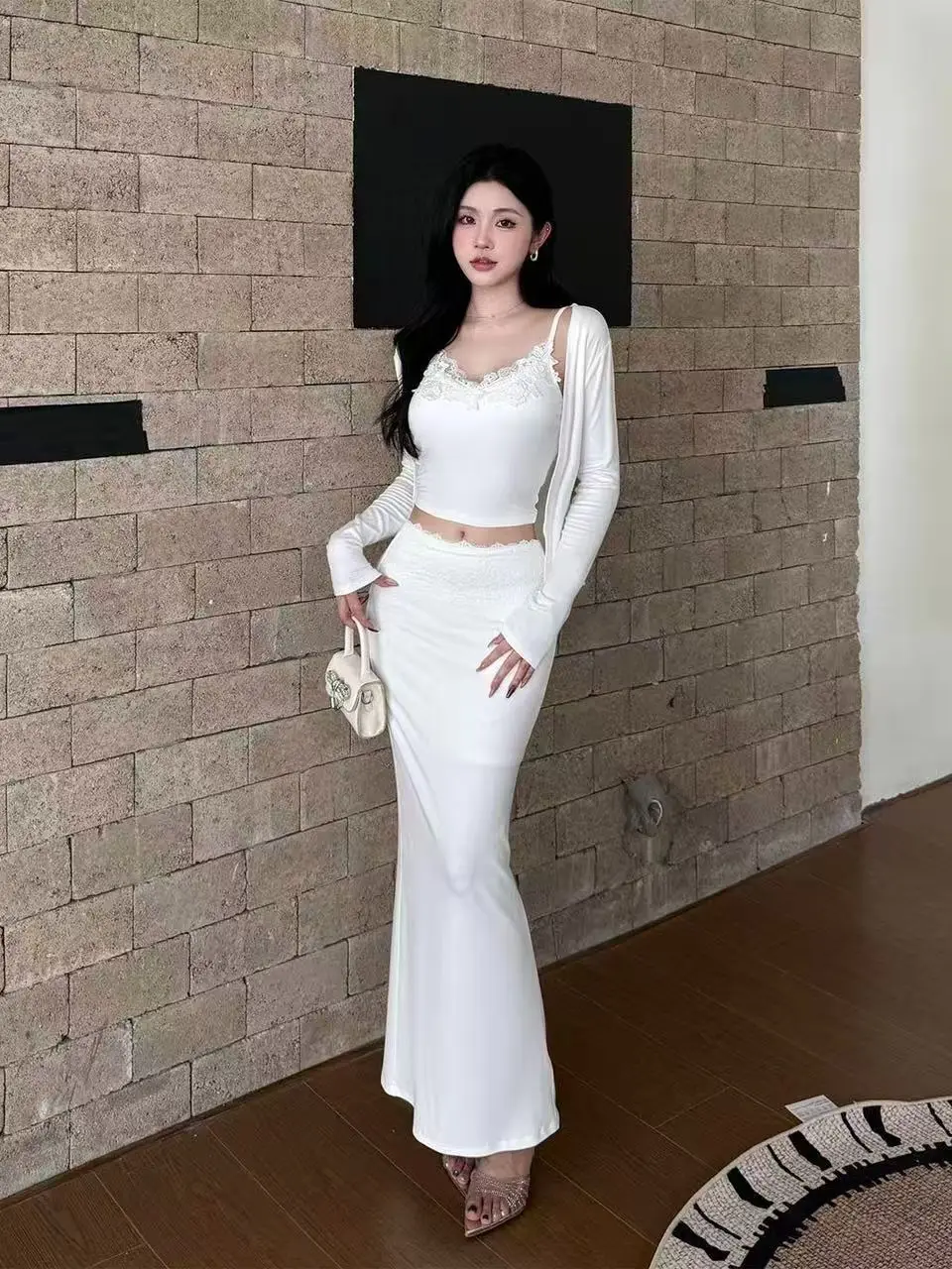 

French Style Pure Desire Spring Autumn New Three-Piece Set Women's Long Sleeve V-Neck High Waist Skirt And Cardigan Combo