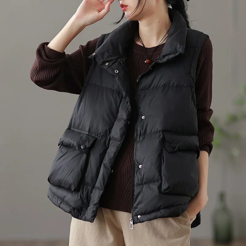 Luxury Autumn Winter Women Down Jacket Sleeveless Cardigan Vest White Duck Down Warm Puffer Jacket Chic Design Zipper Pockets