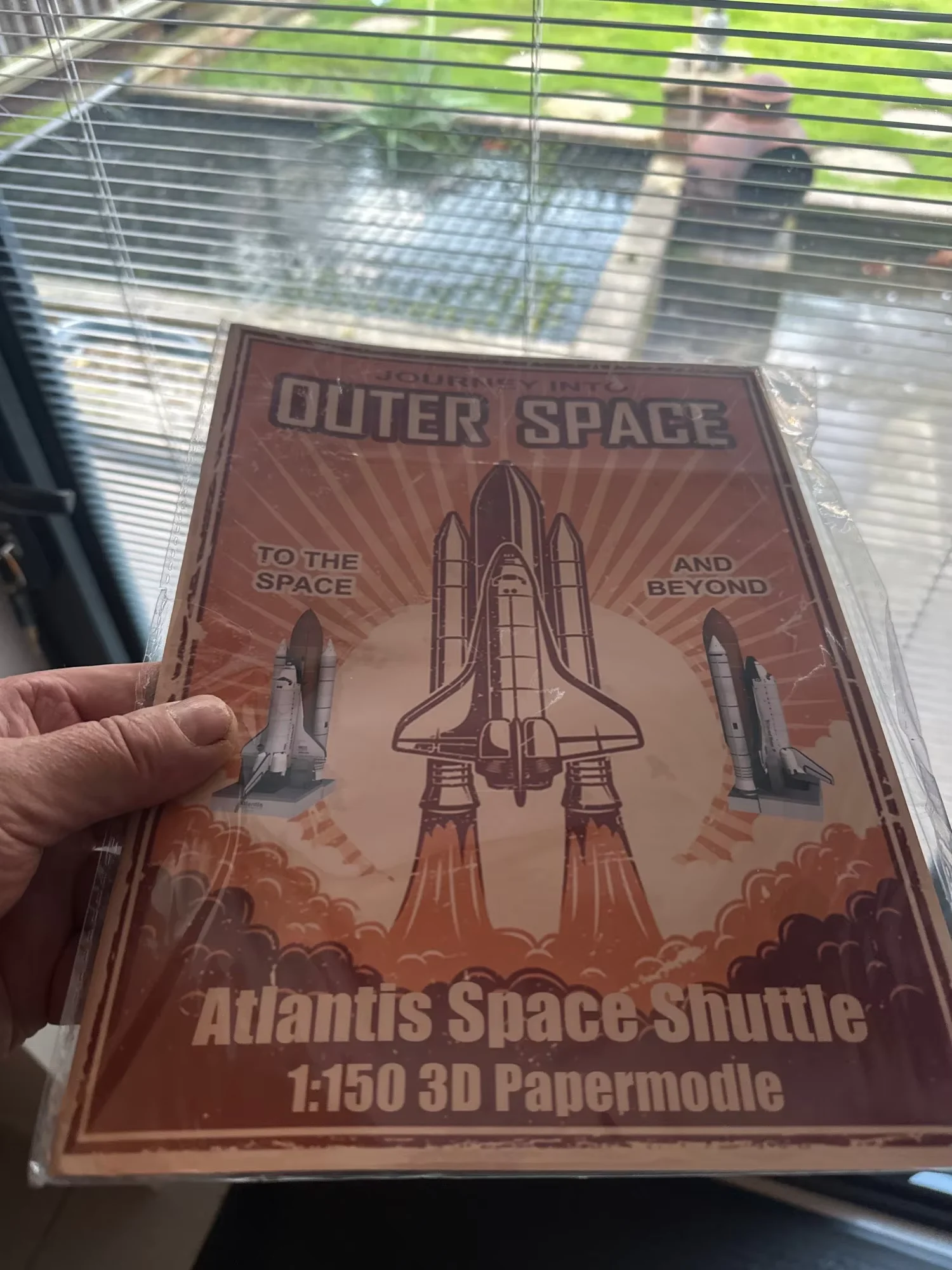 Kit de avión modelo Space Shut - Model Kit Knight reseña y precio