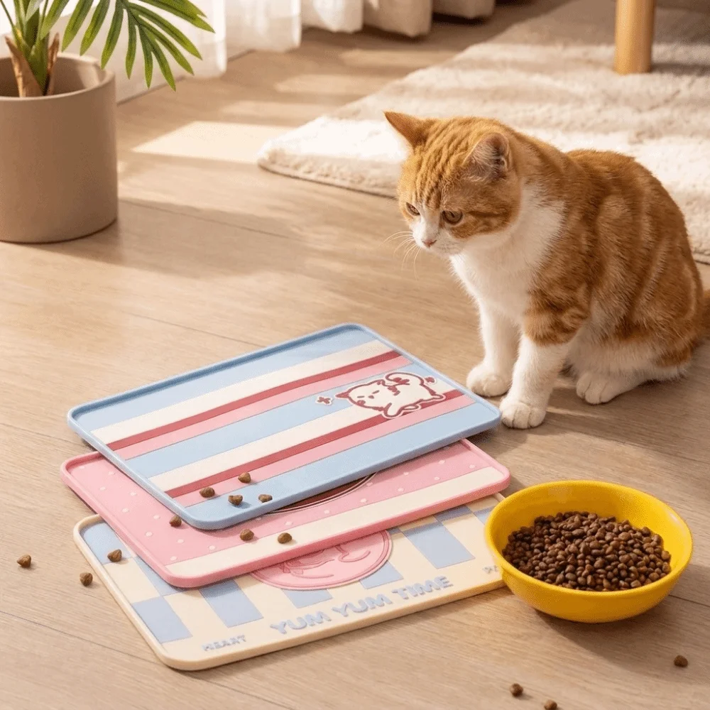 Non-slip Pet Feeding Pad Anti-spill Waterproof Cat Drinking Feeding Mat Folding Anti-fouling Pet Placemat Floor Protector