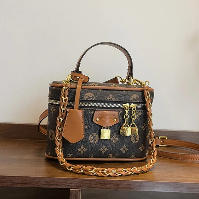 حقيبة صندوقية مطبوعة عتيقة للنساء، حقيبة يد أنيقة ومتعددة الاستخدامات مع حزام سلسلة، مناسبة للارتداء على الكتف أو عبر الجسم.