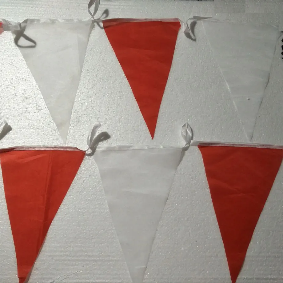 The Carnival Themed Party Pennant Banner Fabric Red White Garland Flag Triangle Bunting for Circus Birthday Party Decor