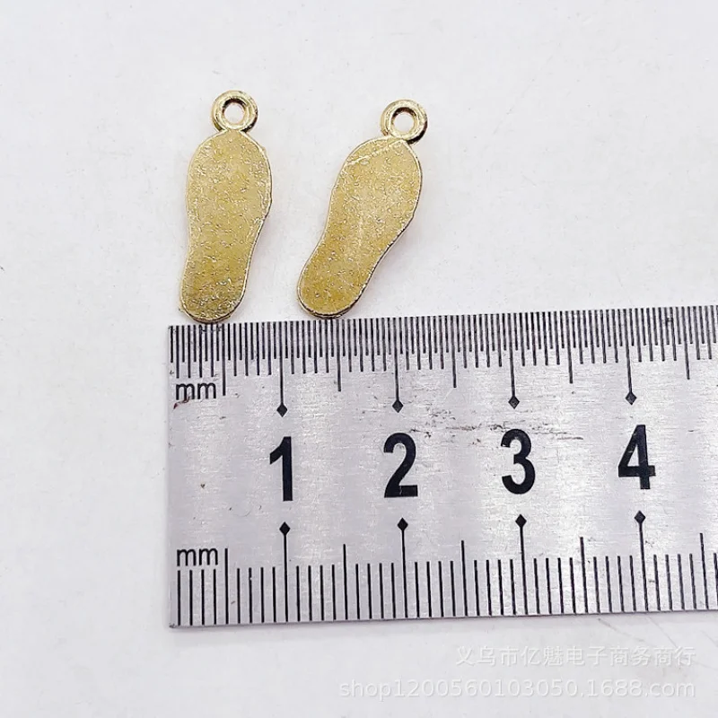 Factory Direct Sales 100Pieces DIY Pendant Slippers Accessories Flip Flops Ornament Wholesale
