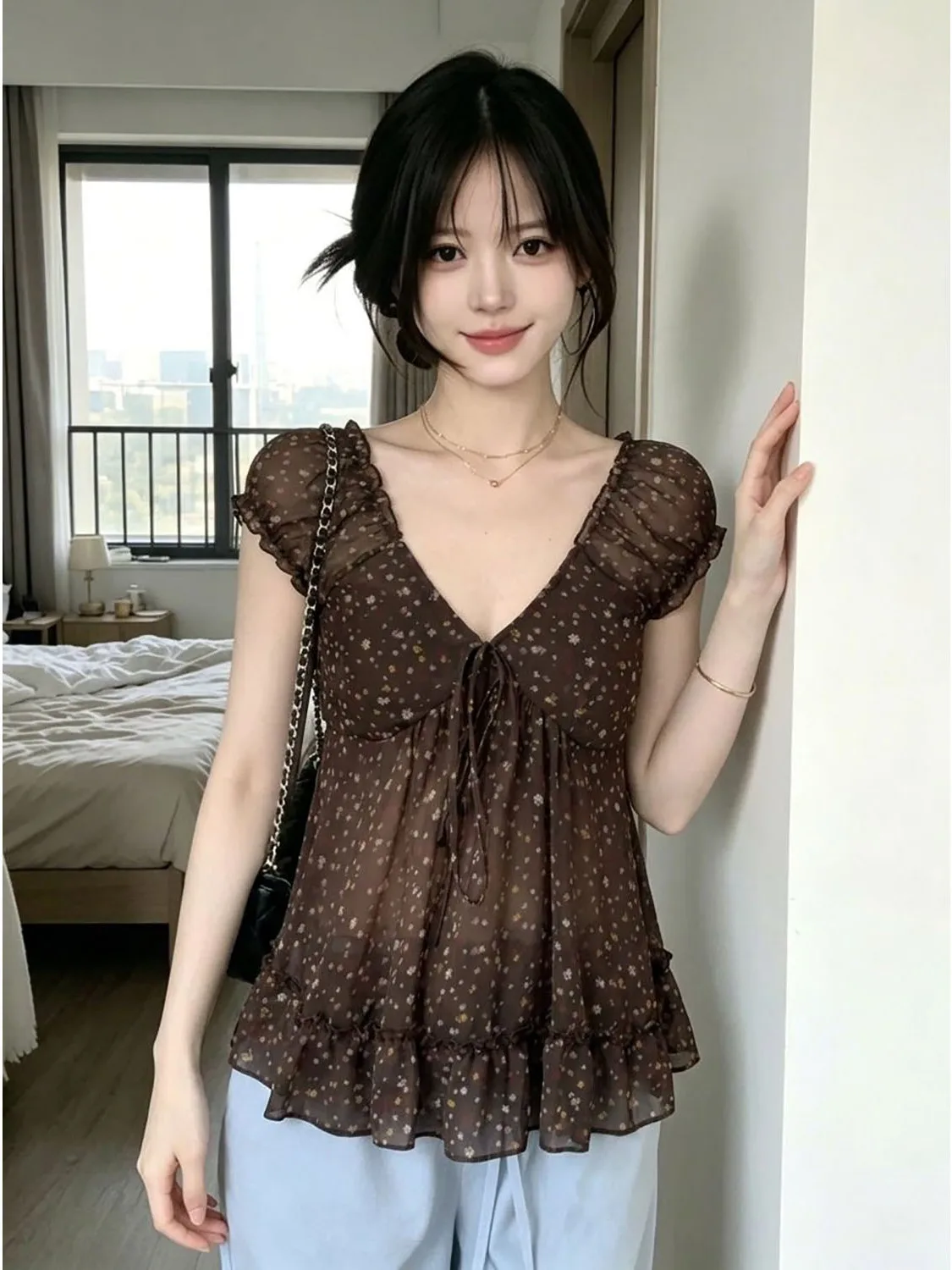 Retro Floral Shirt Women's Summer V-neck Belted Short Sleeve Slimming Gentle Style Top Trendy Floral Print Gathered Hemline