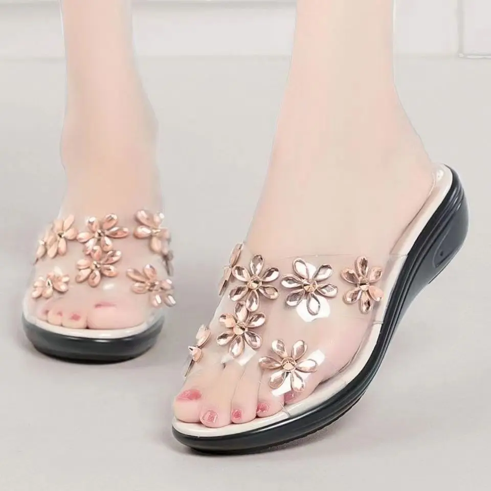 2024 Summer New Woman's One Word Hollow Wedges Crystal Slipper Soft Sole Non Slip Outdoor Beach Slippers Sandals