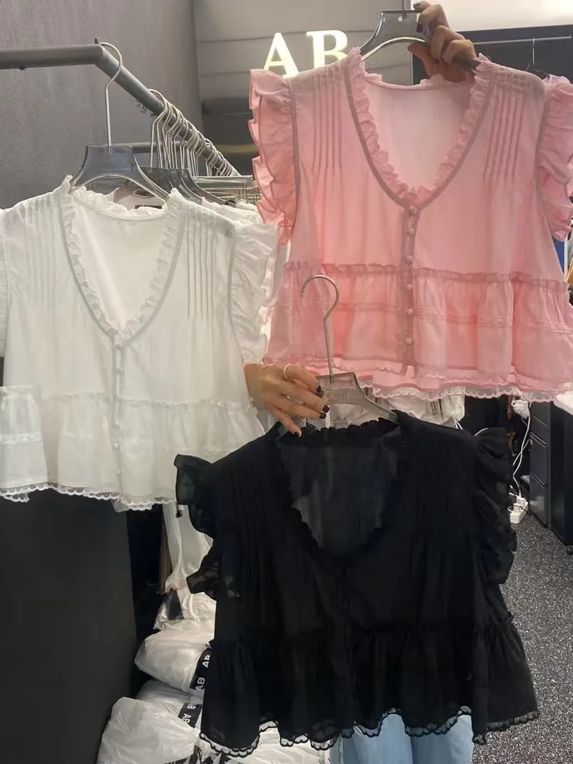 Summer New V-ne Lace Trim Flng Sve irt Women's Chic Patchwork Design Sense Top Loose Fit ort Sve Pure Color