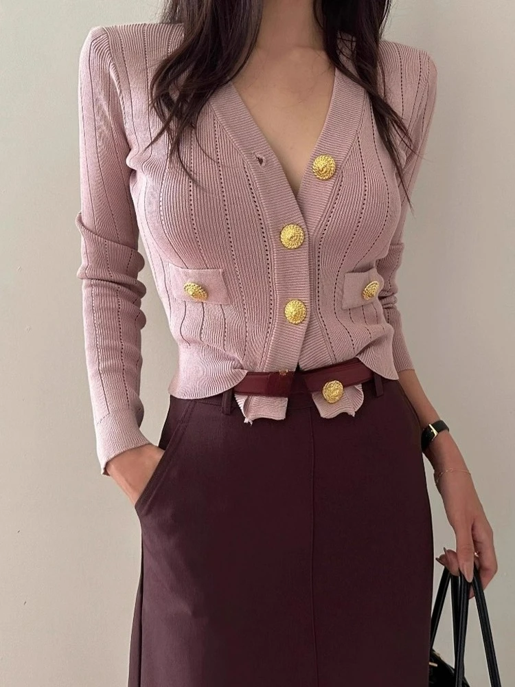 

Elegant Metal Single Breasted Knitted Cardigan Women's New Slim Fit and Slimming Top