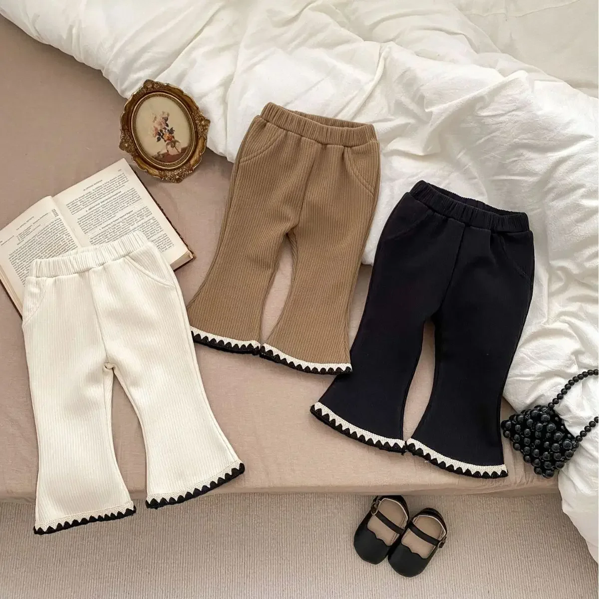 7972 Baby Pant 2023 Autumn and Winter New Girl Baby Plus Velvet Pants Elastic Pit Lace Pants Solid Color Girl's Bell Bottoms.