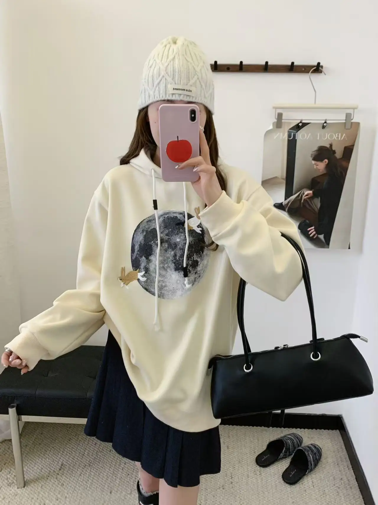 Korean Style Moon Rabbit Embroidery Long Sleeve Hoodie Women Autumn New Oversized Casual Sweatshirt